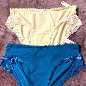 Victoria’s Secret panties lot.